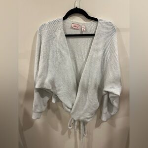 Will Root Wrap Sweater Size Womens M